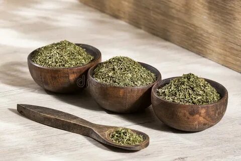 تصویر 1 از فروش فوری و ارزان سبزی ترخون خشک